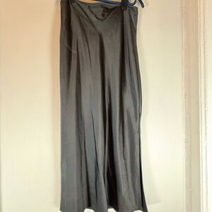 Old Navy Sleek Black Skirt